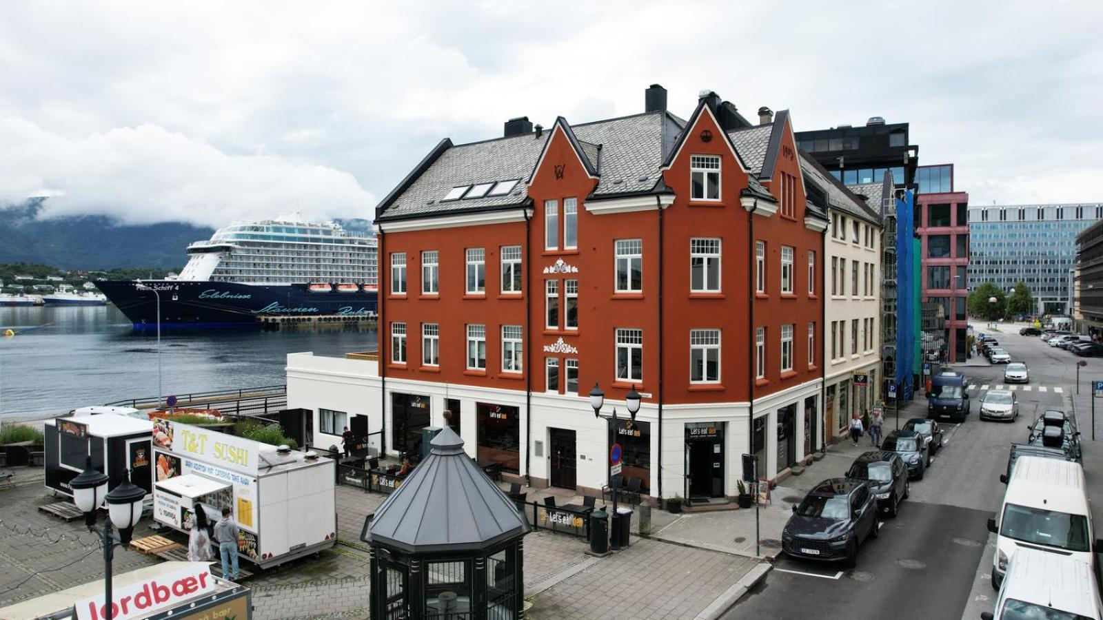 West Coast Apartments Aalesund Exterior photo